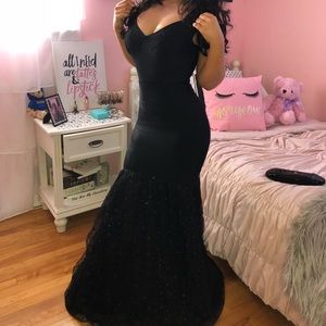 Black prom dress